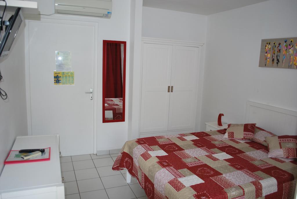 Les Creolines Aparthotel Sainte-Luce Rom bilde